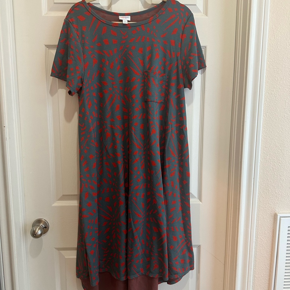 LuLaRoe Gray and Red Midi Dress